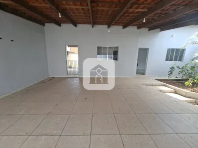 Casa com 3 Quartos para alugar, 152m² no Jardim Europa, Uberlândia