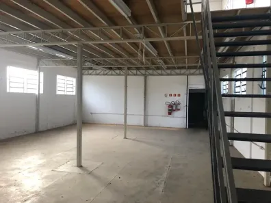 Galpão/Depósito/Armazém à venda, 760m² no Niterói, Canoas