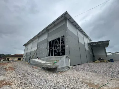 Galpão/Depósito/Armazém para alugar, 735m² no Limoeiro, Brusque