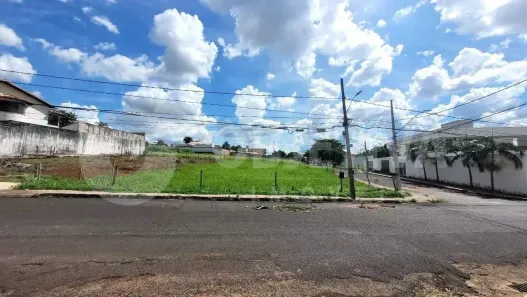 Lote/Terreno à venda, 740m² no Morada da Colina, Uberlândia