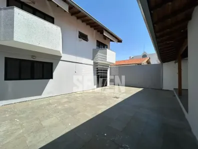 Sobrado com 4 Quartos para venda ou aluguel, 239m² no Parque Jardim Europa, Bauru