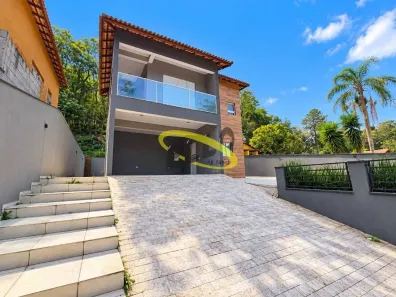 Casa de Condomínio com 3 Quartos para alugar, 180m² no Jardim dos Ipês, Embu das Artes