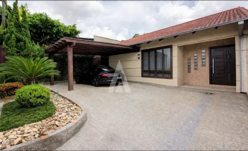 Casa com 3 Quartos à venda, 150m² no Petrópolis, Joinville
