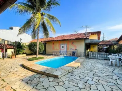 Casa com 4 Quartos à venda, 450m² no Serra Grande, Niterói