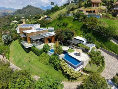 Casa de Condomínio com 4 Quartos à venda, 700m² no Itaipava, Petrópolis