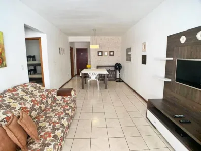 Apartamento com 2 Quartos para alugar, 70m² no Centro, Balneário Camboriú