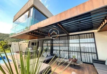 Casa com 4 Quartos à venda, 620m² no Itacoatiara, Niterói