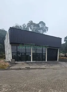 Galpão/Depósito/Armazém para alugar, 244m² no Ana Rech, Caxias do Sul