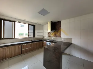 Apartamento com 4 Quartos à venda, 183m² no Centro, Divinópolis