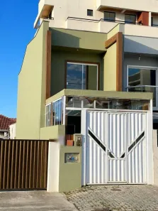 Sobrado com 2 Quartos à venda, 58m² no Fátima, Joinville