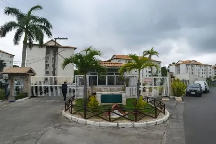 Apartamento com 2 Quartos à venda, 49m² no Centro, Camaçari
