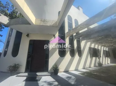 Sobrado com 5 Quartos à venda, 340m² no Pontal de Santa Marina, Caraguatatuba