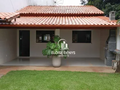 Casa com 2 Quartos à venda, 110m² no São Cristóvão, Araxá