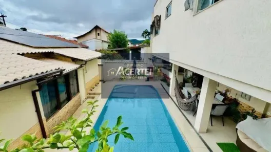 Casa com 4 Quartos à venda, 220m² no Itaipu, Niterói