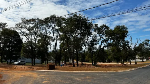 Lote/Terreno à venda, 626m² no Ninho Verde II, Pardinho