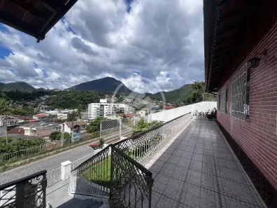 Casa com 4 Quartos para alugar, 291m² no Várzea, Teresópolis