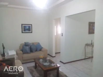 Casa com 2 Quartos à venda, 133m² no Jardim Carolina, Bauru