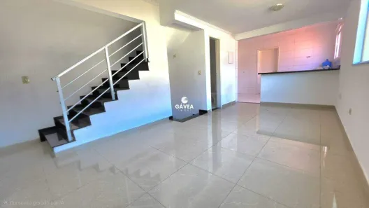 Casa com 2 Quartos para alugar, 110m² no Marapé, Santos