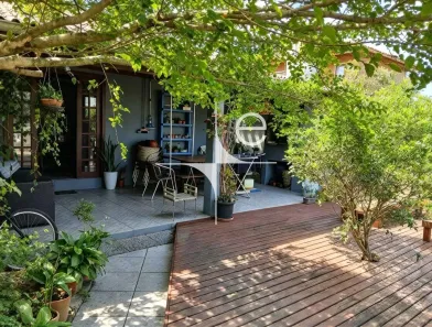 Casa com 2 Quartos para alugar, 100m² no Campeche, Florianópolis