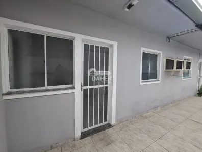 Casa com 1 Quarto para alugar, 30m² no Marechal Hermes, Rio de Janeiro