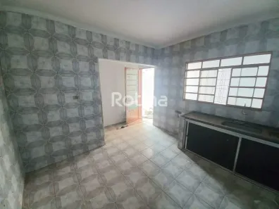 Casa com 6 Quartos à venda, 350m² no São Jorge, Uberlândia