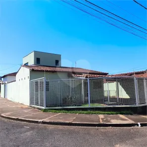 Casa com 3 Quartos à venda, 184m² no Parque Gramado II, Araraquara