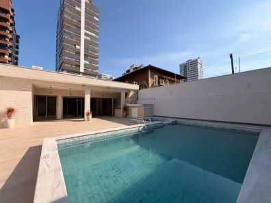 Casa com 4 Quartos à venda, 230m² no Canto do Forte, Praia Grande