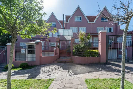 Casa de Condomínio com 4 Quartos à venda, 210m² no Vila Assunção, Porto Alegre