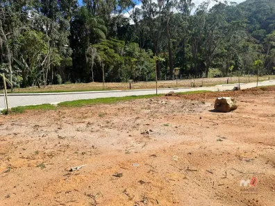 Lote/Terreno à venda, 440m² no Carangola, Petrópolis