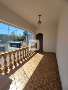Imóvel Comercial com 3 Quartos para alugar, 338m² no Tabajaras, Uberlândia