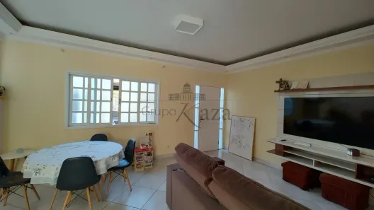 Sobrado com 3 Quartos à venda, 138m² no Jardim Altos de Santana II, Jacareí