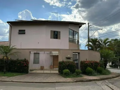 Casa com 3 Quartos à venda, 210m² no Cidade Universitária, Campinas