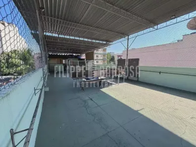 Prédio Comercial à venda, 400m² no Brás de Pina, Rio de Janeiro