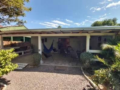 Casa com 2 Quartos à venda, 109m² no Restinga, Porto Alegre