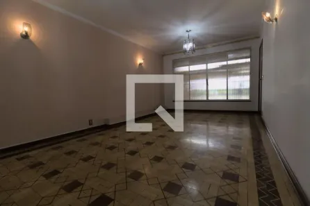 Casa com 3 Quartos à venda, 178m² no Vila Ipojuca, São Paulo
