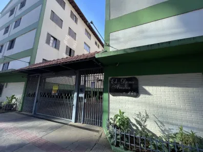 Apartamento com 2 Quartos para alugar, 61m² no Zona Armazém, Maringá