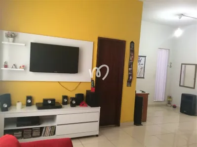 Casa com 2 Quartos à venda, 184m² no Marechal Hermes, Rio de Janeiro