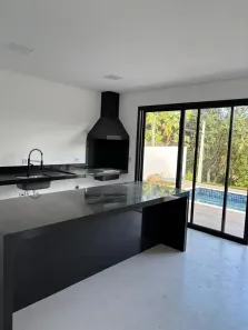 Casa de Condomínio com 4 Quartos à venda, 200m² no Jardim Estância Brasil, Atibaia