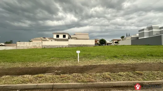 Lote/Terreno à venda, 300m² no Parque Residencial Mart Ville, Presidente Prudente