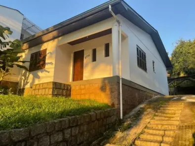 Casa com 2 Quartos para alugar, 400m² no Vila Nova, Porto Alegre