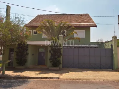 Sobrado com 4 Quartos à venda, 350m² no Bosque, Vinhedo