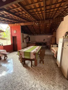 Casa com 3 Quartos à venda, 200m² no Povoado Córrego Ferreira (Piedade do Paraopeba), Brumadinho