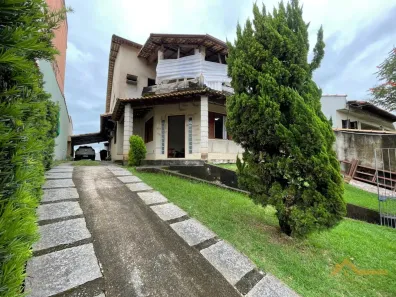 Casa com 3 Quartos à venda, 229m² no Jardim Amália, Volta Redonda