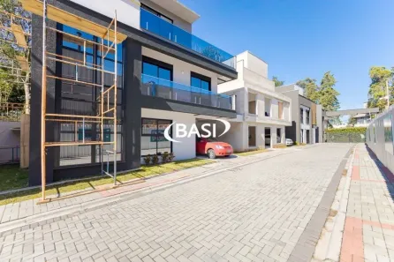 Casa de Condomínio com 3 Quartos à venda, 162m² no Santa Felicidade, Curitiba