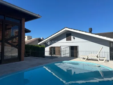 Casa com 3 Quartos à venda, 363m² no Primavera, Novo Hamburgo
