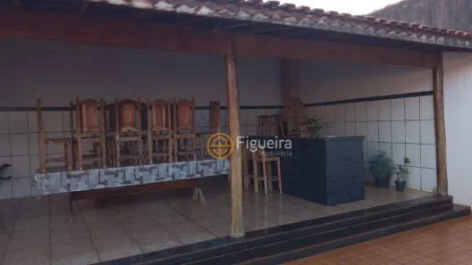 Casa com 3 Quartos à venda, 194m² no Nogueira, Barretos