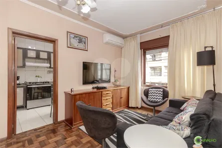 Apartamento com 2 Quartos à venda, 63m² no Passo da Areia, Porto Alegre