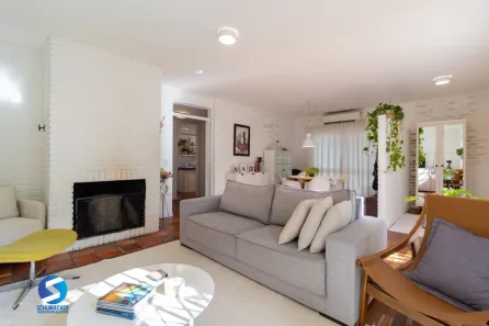 Casa com 3 Quartos à venda, 133m² no Petrópolis, Porto Alegre