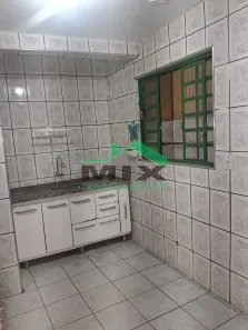 Casa com 2 Quartos para alugar, 50m² no Campanário, Diadema