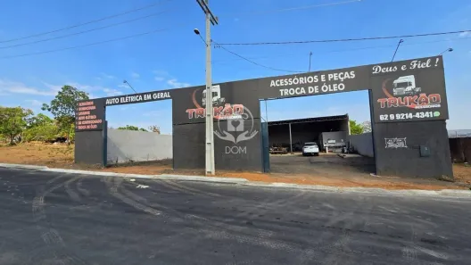 Ponto Comercial à venda, 325m² no , Hidrolândia